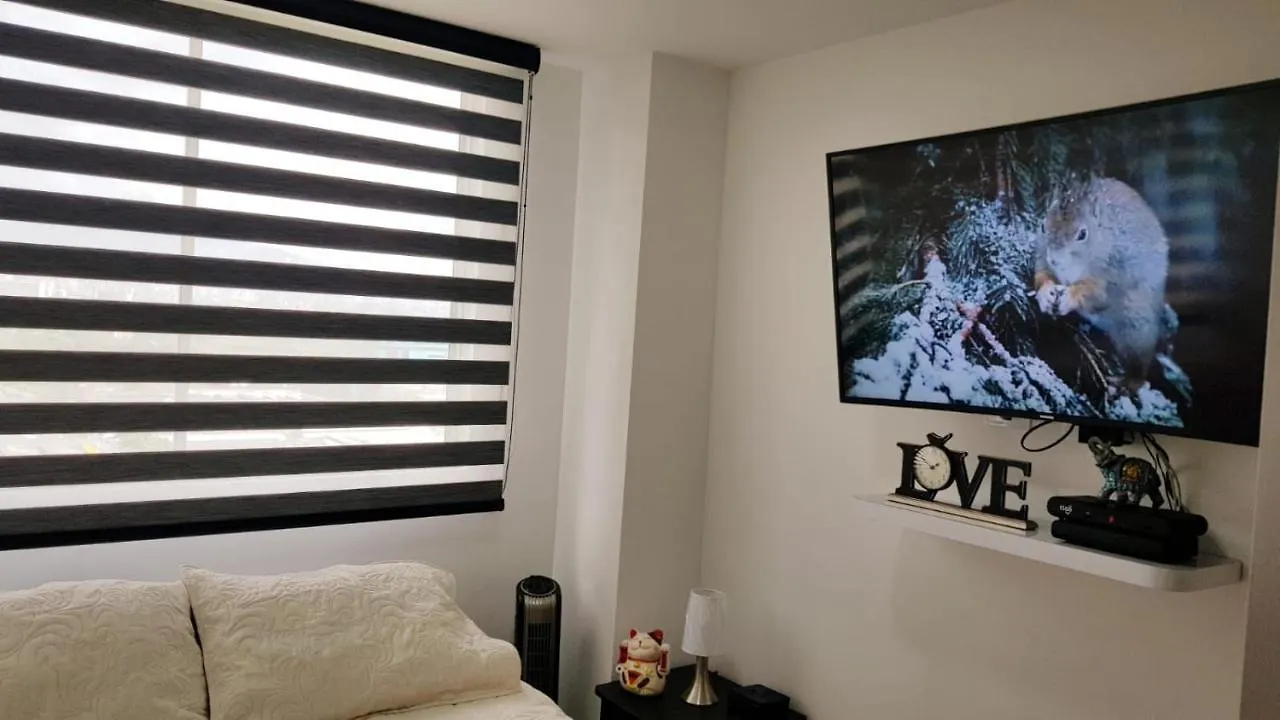 Habitacion Privada En Hermoso Apartamento En El Poblado-Ciudad Del Rio 메딜린 0*,  콜롬비아