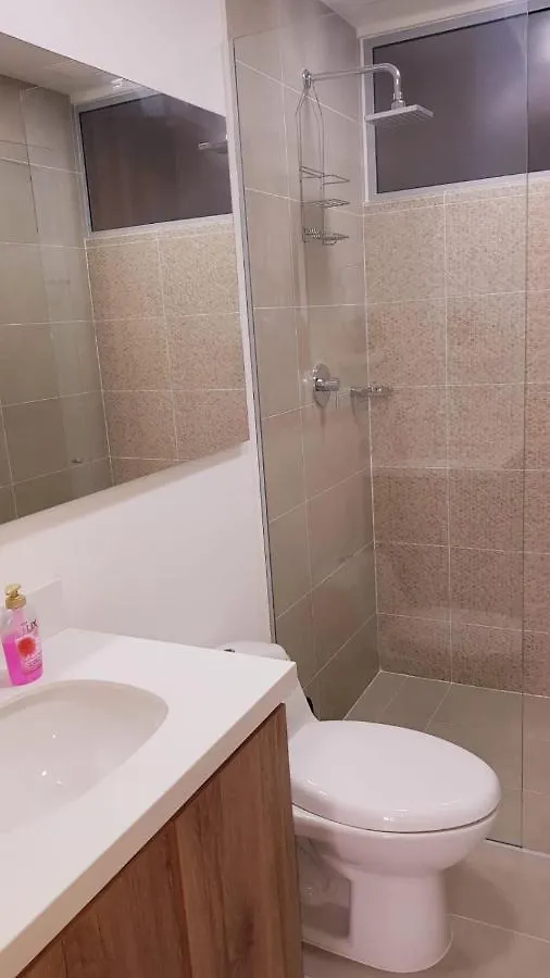 Habitacion Privada En Hermoso Apartamento En El Poblado-Ciudad Del Rio 메딜린 홈스테이